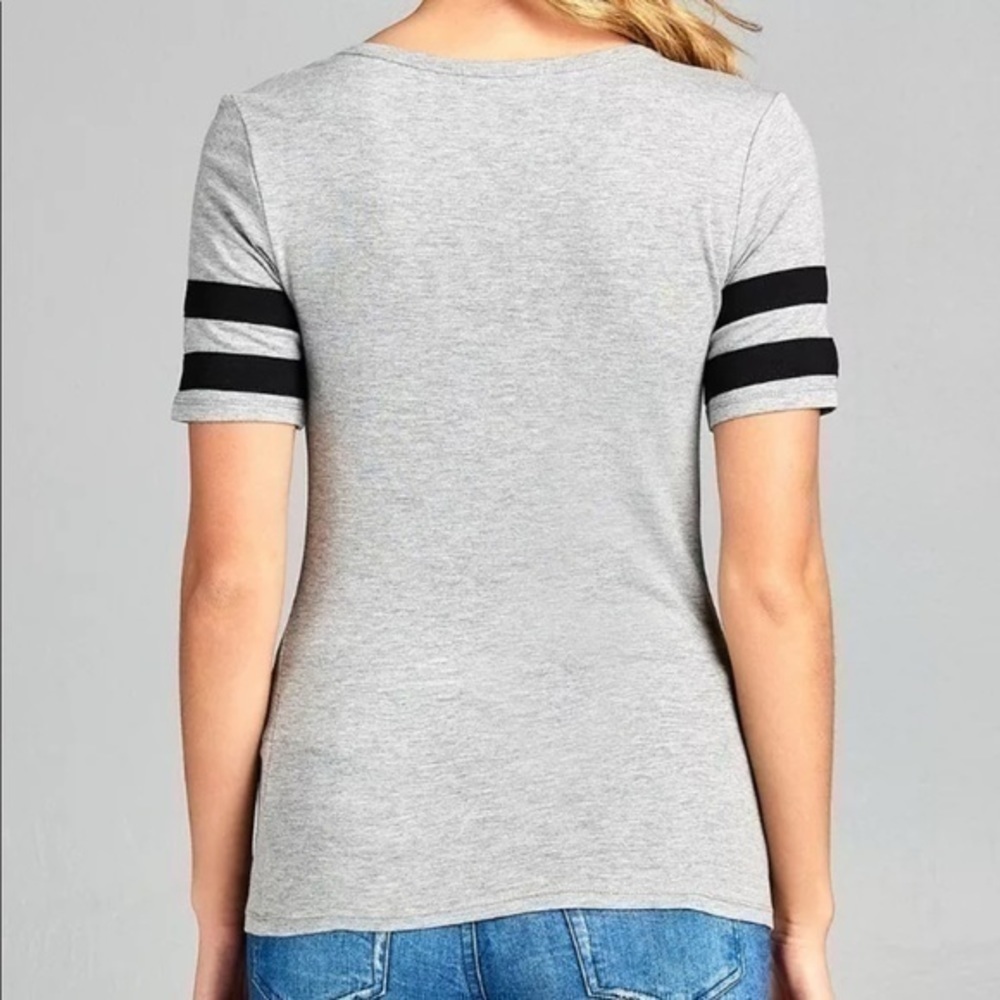 Color Block Stripe Short Sleeve Keyhole Tee Shirt - Picture 6 of 7